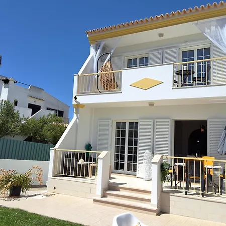 فيلة Paradise