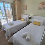Villa Paradise *